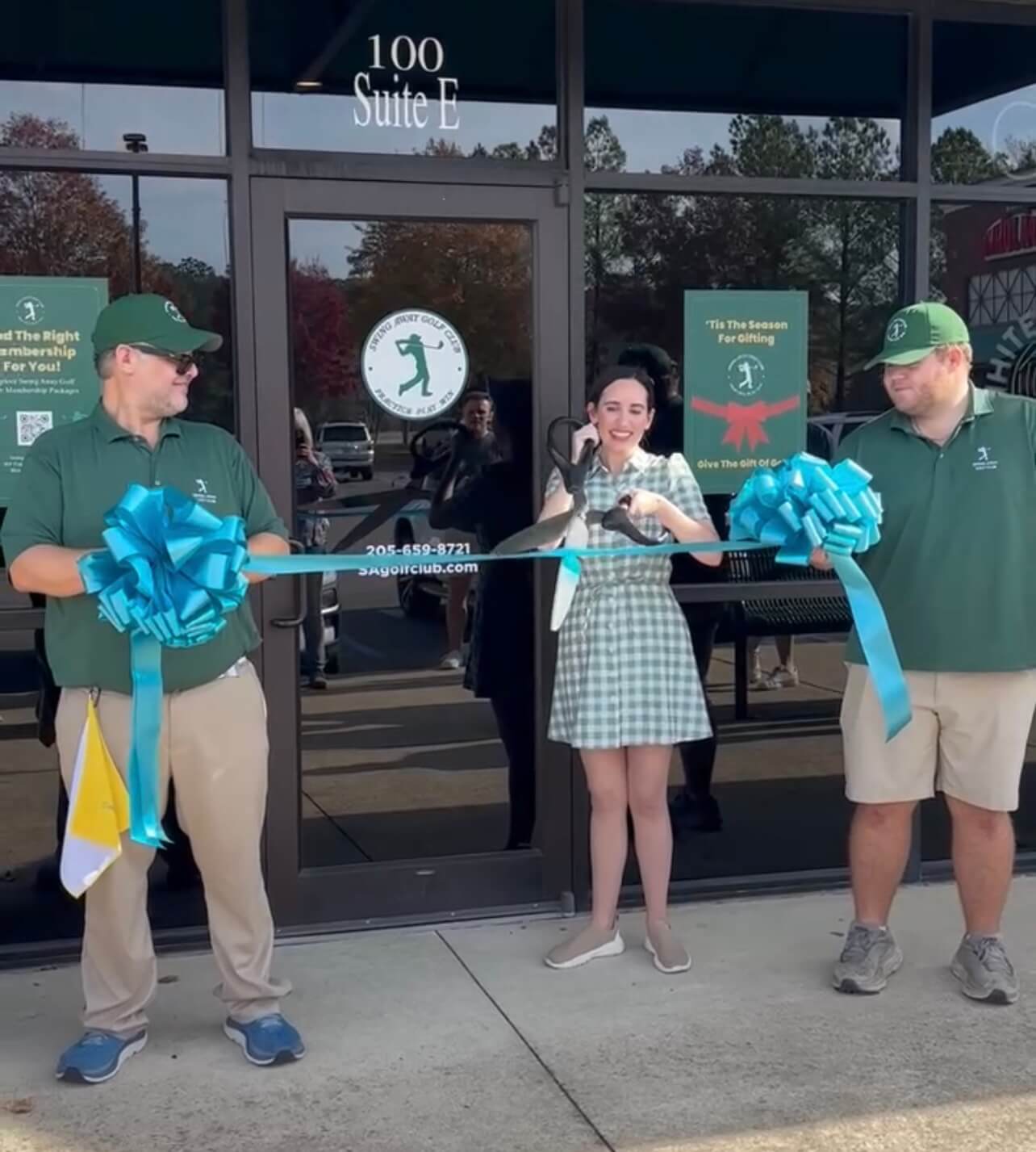 Swing Away Golf Club: Birmingham's Newest Indoor Golf Experience